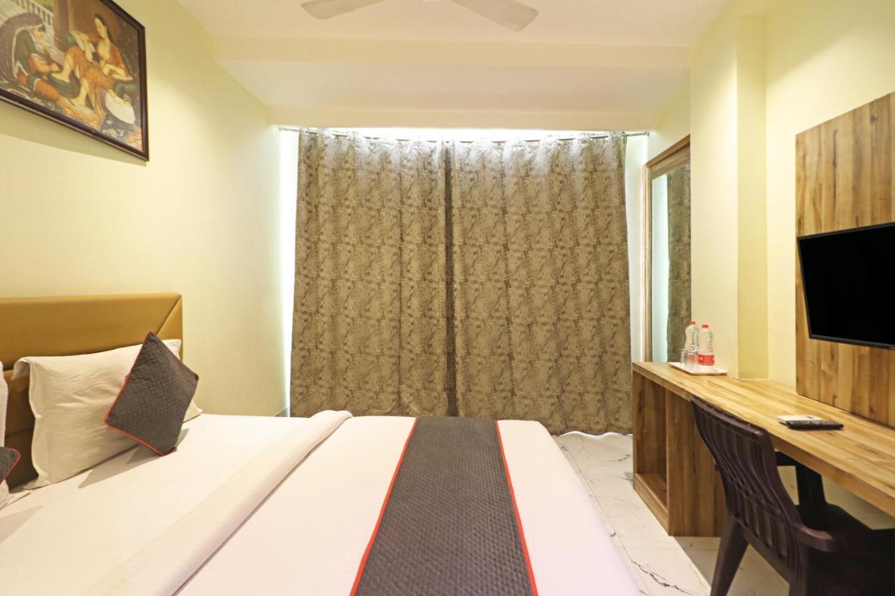 Hotel Good Vibe Near Delhi Igi Airport Нью-Дели Экстерьер фото
