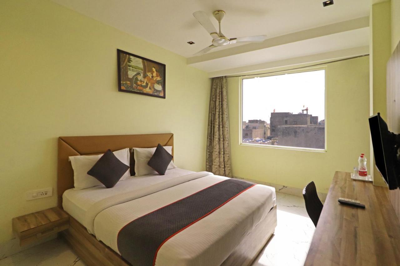 Hotel Good Vibe Near Delhi Igi Airport Нью-Дели Экстерьер фото