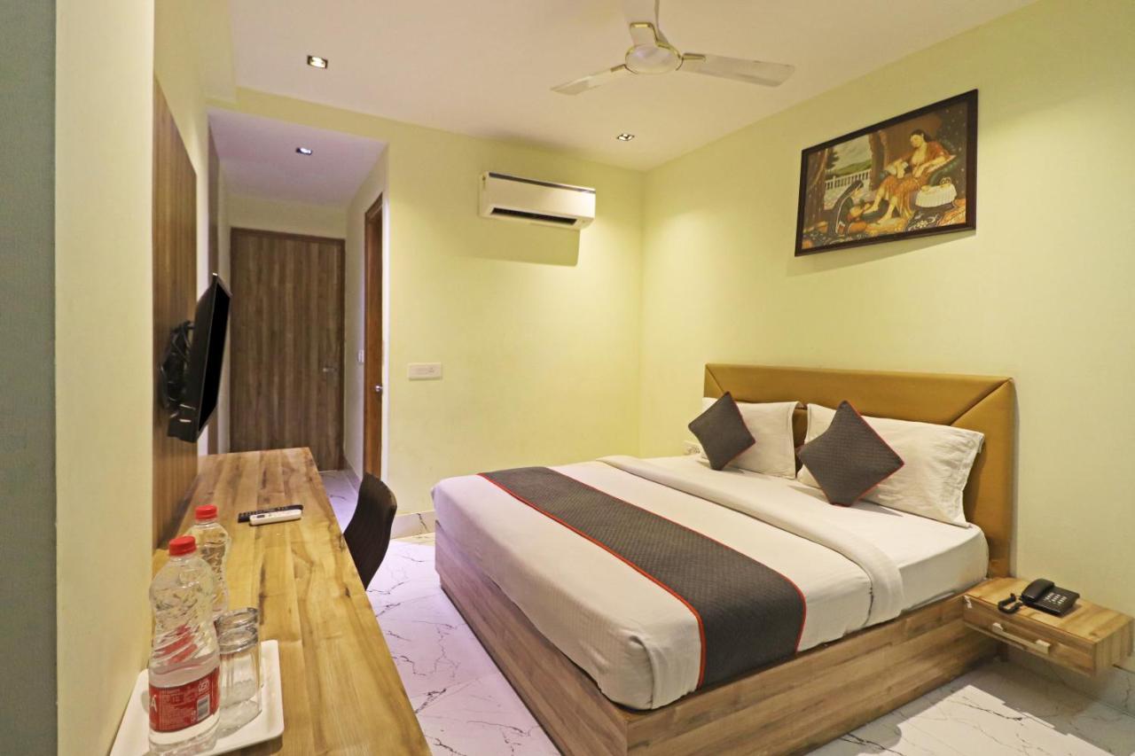 Hotel Good Vibe Near Delhi Igi Airport Нью-Дели Экстерьер фото